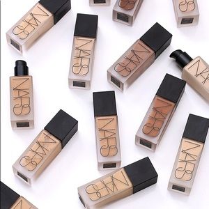 NARS|All Day Luminous Weightless Foundation PUNJAB